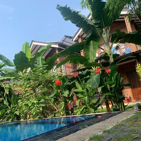 Millet'S Food Company And Cooking Center Hotel Negombo Ngoại thất bức ảnh