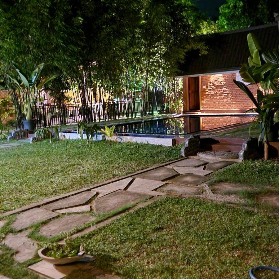 Millet'S Food Company And Cooking Center Hotel Negombo Ngoại thất bức ảnh