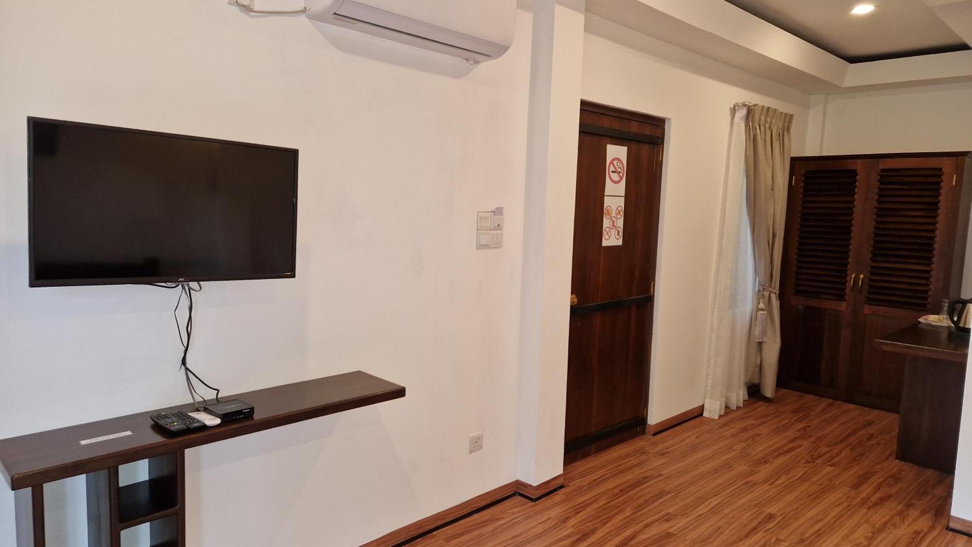 Millet'S Food Company And Cooking Center Hotel Negombo Phòng bức ảnh